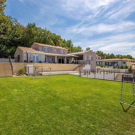 Hygge A Premium Retreat With Jacuzzi & Sauna Villa Veligolji